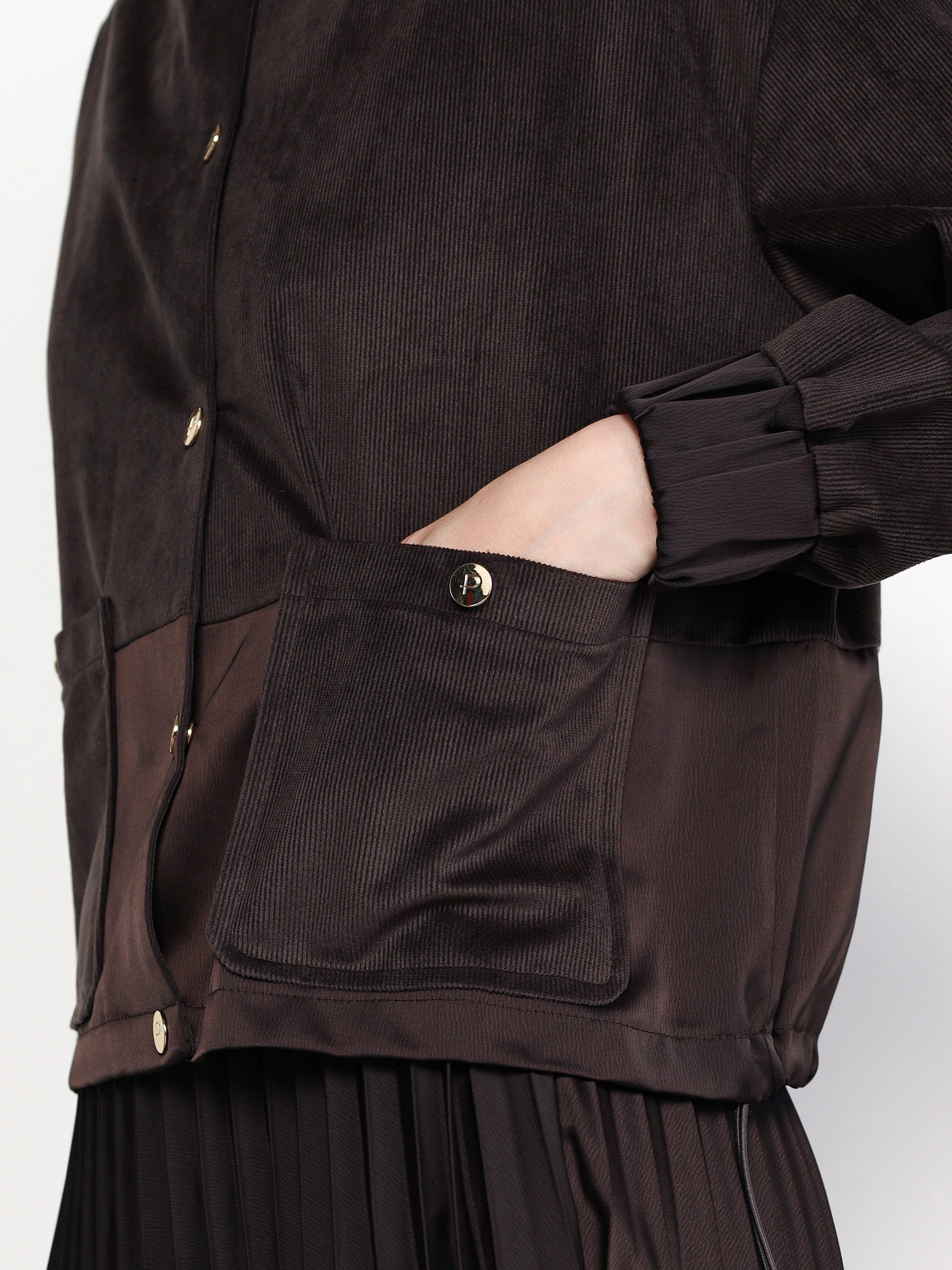 Жакет прямого кроя с кулиской по низу